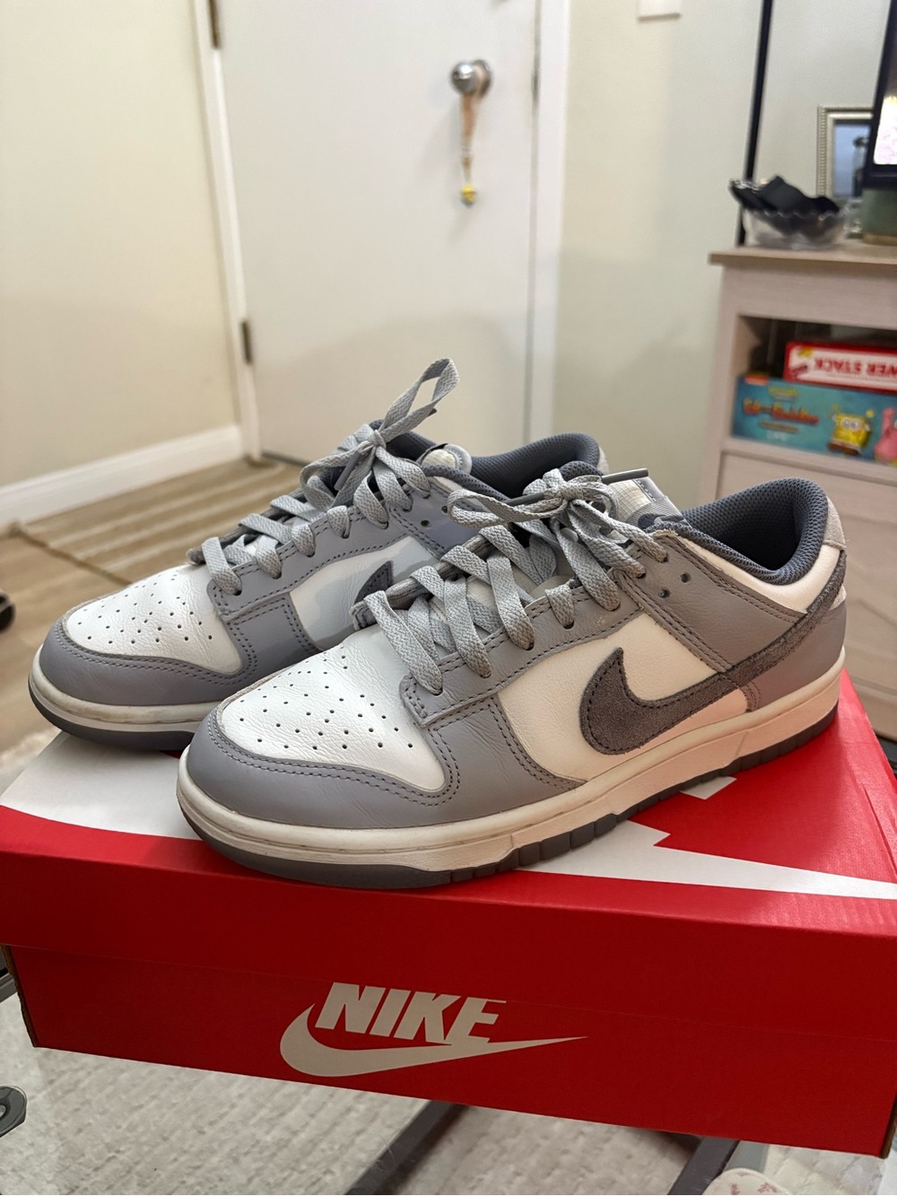 Nike Dunk Low Retro SE - White/Light Carbon-Platinum Tint